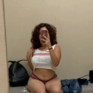 Meet your Posher, Leilani